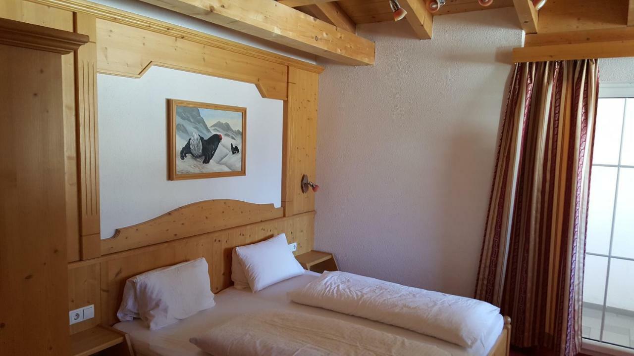 Alpenhotel Gurgltalblick Nassereith Extérieur photo