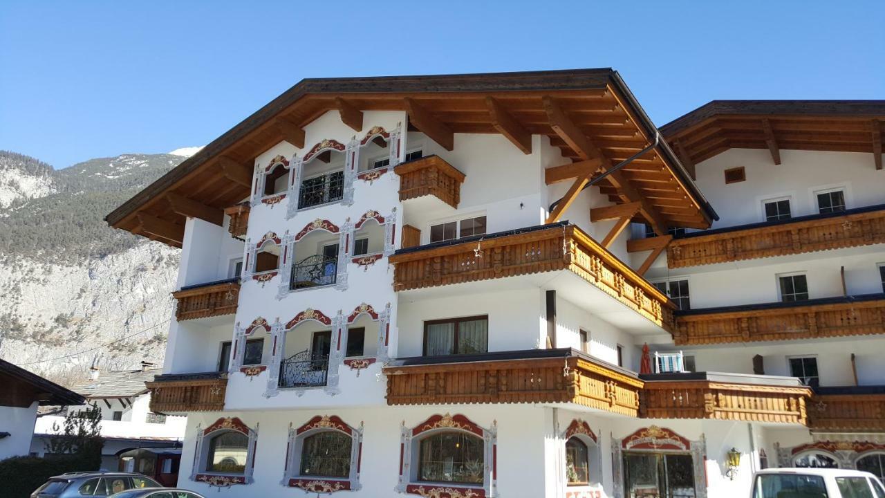 Alpenhotel Gurgltalblick Nassereith Extérieur photo